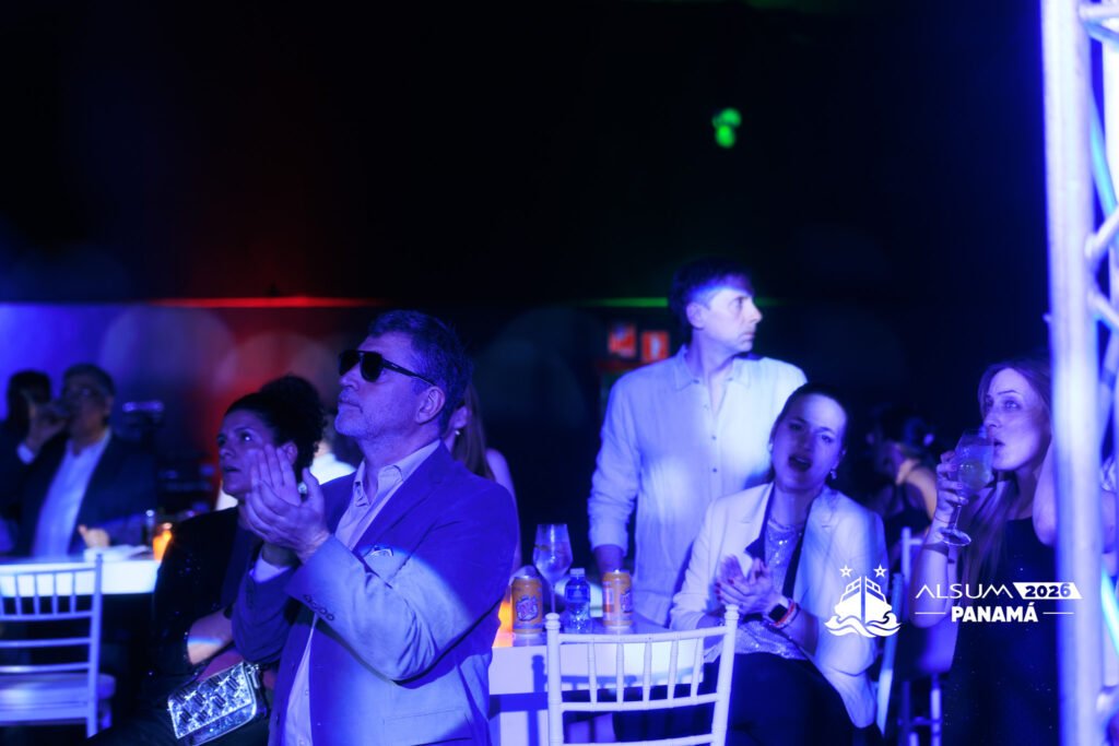 Alsum dia noche disco 122